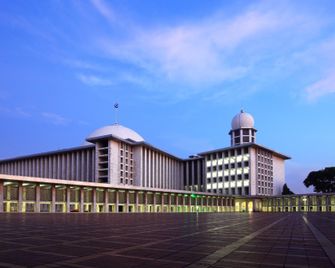 Jaya Kost Siantar Redpartner - Pematangsiantar - Building