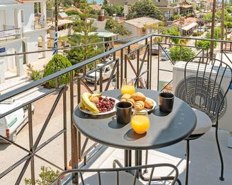 Costa Azzurra Hotel - Skala - Balcony