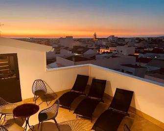 Karibu Serenity Apartamentos - Almendralejo - Balcony