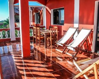 Coucher de Soleil - Ambatoloaka - Balcón