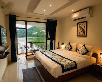 The Lake Hill - Bhimtal - Ložnice