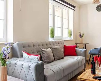 Leicester1br-Wifi-Modernapt-Kitchen-Sleeps2 - Leicester - Living room