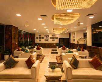 Zenia : The Ganges Courtyard Hotel at FM Mall - Bhāgalpur - Lounge