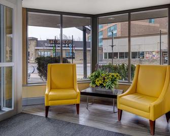 Days Inn by Wyndham Niagara Falls Near The Falls - ניאגרה פולס - לובי