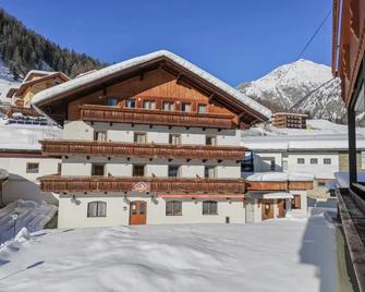 Alpengasthof Kals - Kals am Grossglockner - Gebouw
