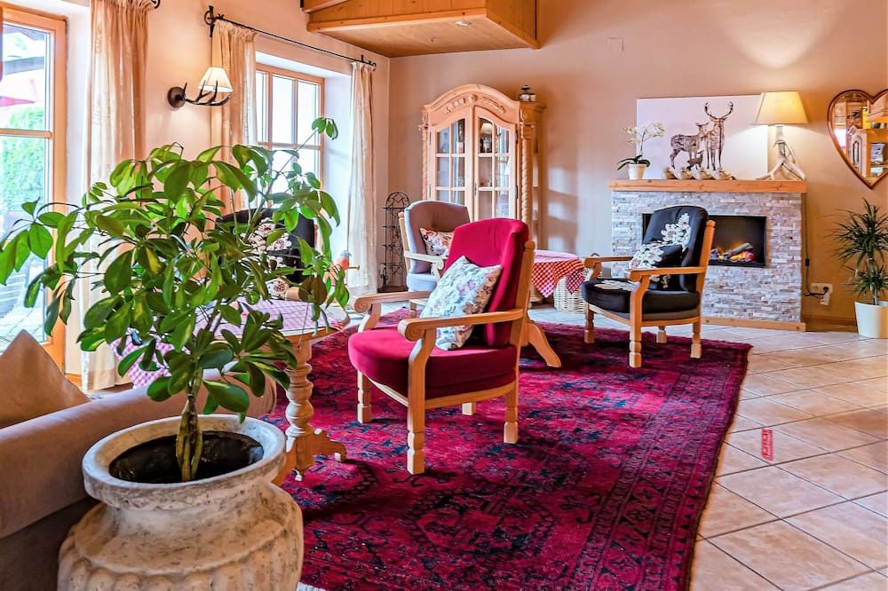 أتشنتالر فيتال هوتل