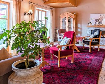 Achentaler Vitalhotel - Unterwössen - Wohnzimmer
