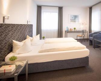 Hotel Am Kurpark Späth - Bad Windsheim - Bedroom