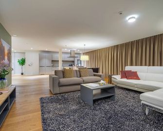 Swiss Hotel Apartments - Interlaken - Interlaken - Living room