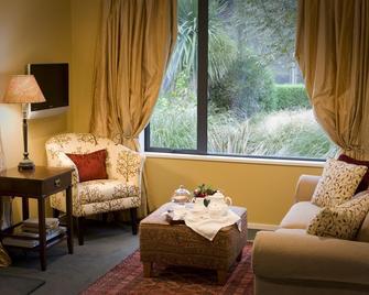 Rippinvale Retreat - Hanmer Springs - Oturma odası