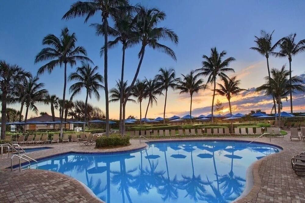 Serene Beachfront Escape at Marriott's Ocean Pointe- one bedroom villa - Palm Beach Shores - Zwembad