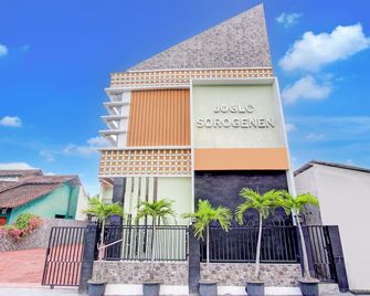Hotel O Sleman Bandara Adi Sutjipto - 6 Hour Stay - Yogyakarta - Gebäude