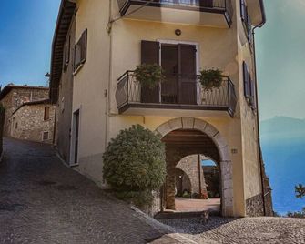 Rustico Kristi by Theater Home - Tignale