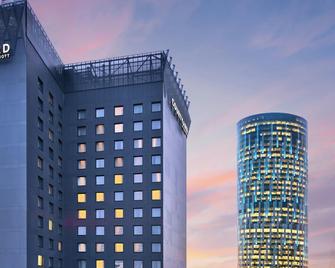Courtyard by Marriott Bucharest Floreasca - Bucharest - Building