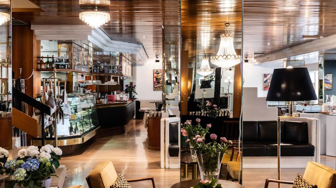 فندق أورورا