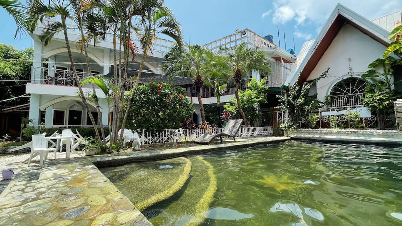 Simons Heritage Resort Puerto Galera