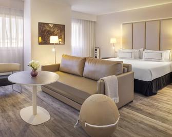 Melia Lebreros - Seville - Bedroom