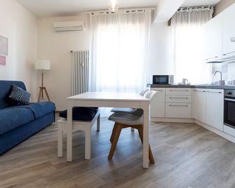 Italianway - Baracca 7 B - Bologna - Living room