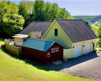 Cozy studio with WiFi in charming Cooperstown - Cooperstown - Building