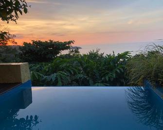 Belo Monte Hotel and Museum - Principe - Pool