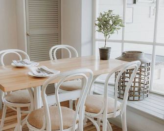 The Beach House - Chichester - Dining room