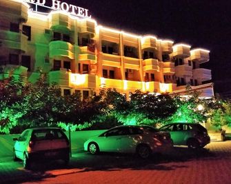 Lord Hotel - Cesme - Edificio