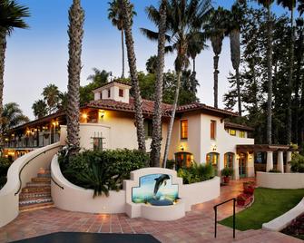 Inn By The Harbor - סנטה ברברה - בניין