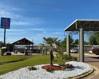 Motel 6 Jackson Airport - Pearl, MS - Pearl - Building