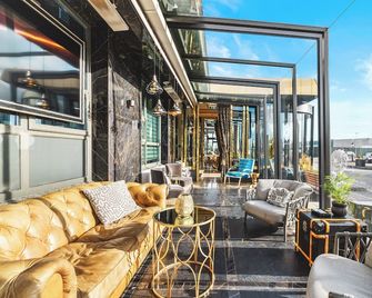 Diamond Suites by Reykjavik Keflavik Airport - Keflavík