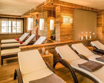 Hotel Am Sonneck - Lagundo - Spa