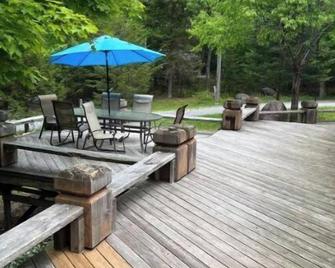 Luxury Cabin with Indoor Heated SaltWater Pool! - Old Forge - Patio