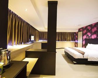 Kireinn Hotel Batam - Batam - Bedroom