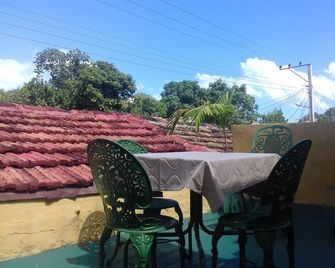 Casa Fidel y Adiari - Trinidad - Terasa