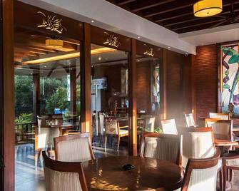 Godwin Candolim,Goa - קנדולים - מסעדה