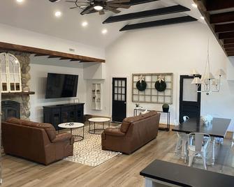 North Fork Escape - Riverhead - Living room