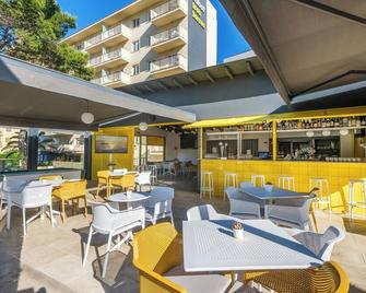 Cabot Tres Torres Apartamentos - Palma de Mallorca - Bar