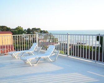 Hotel Inter - Ureki - Balcón