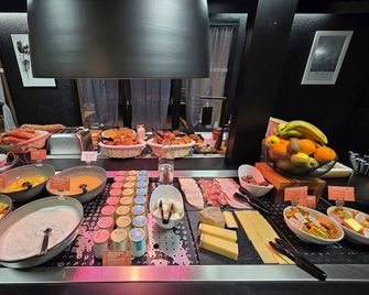 Hotel Campanile Aurillac - Aurillac - Buffet