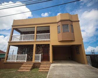 Modern Comfort: Private 1br In Basseterre - Basseterre - Budynek