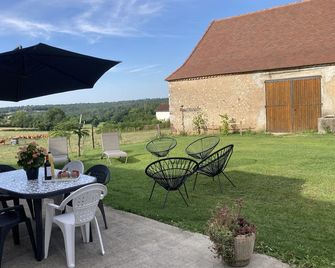 Gîte de Campagne au Cœur du Périgord - Bassillac-et-Auberoche - Binnenhof