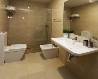 Apartamento Turisticos Puente Romano P1 - Salamanca - Baño