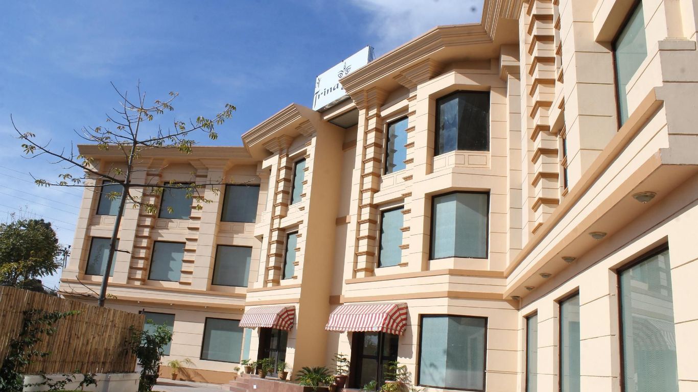 Maa Trinayani Palace