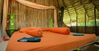 Bukit Raya Guesthouse - Palangkaraya - Bedroom