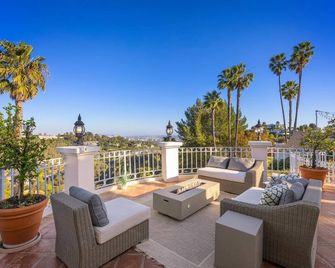 Stradella Spanish - Contemporary Mediterranean Estate w/ Resort-style Yard - Los Angeles - Balcony