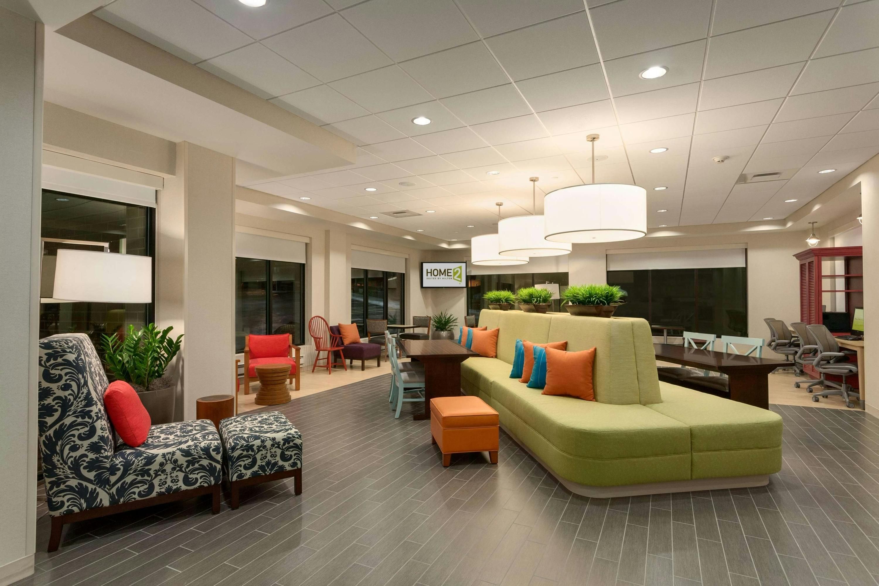 Home2 Suites by Hilton Goldsboro - Goldsboro - Lobby