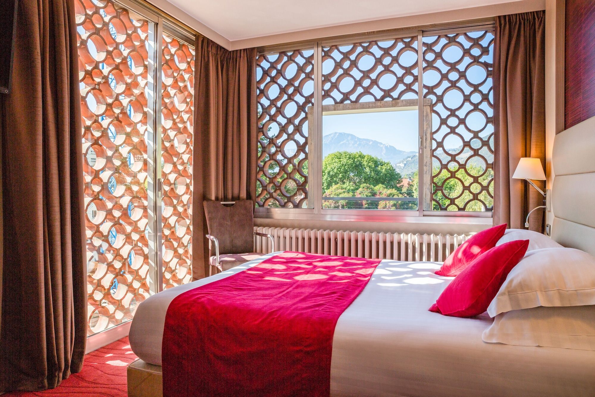 Hôtel Les Trois Roses, Meylan Grenoble - Corenc