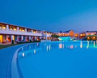 Cavo Spada Luxury Sports & Leisure Resort & Spa - Kolymvari - Pool