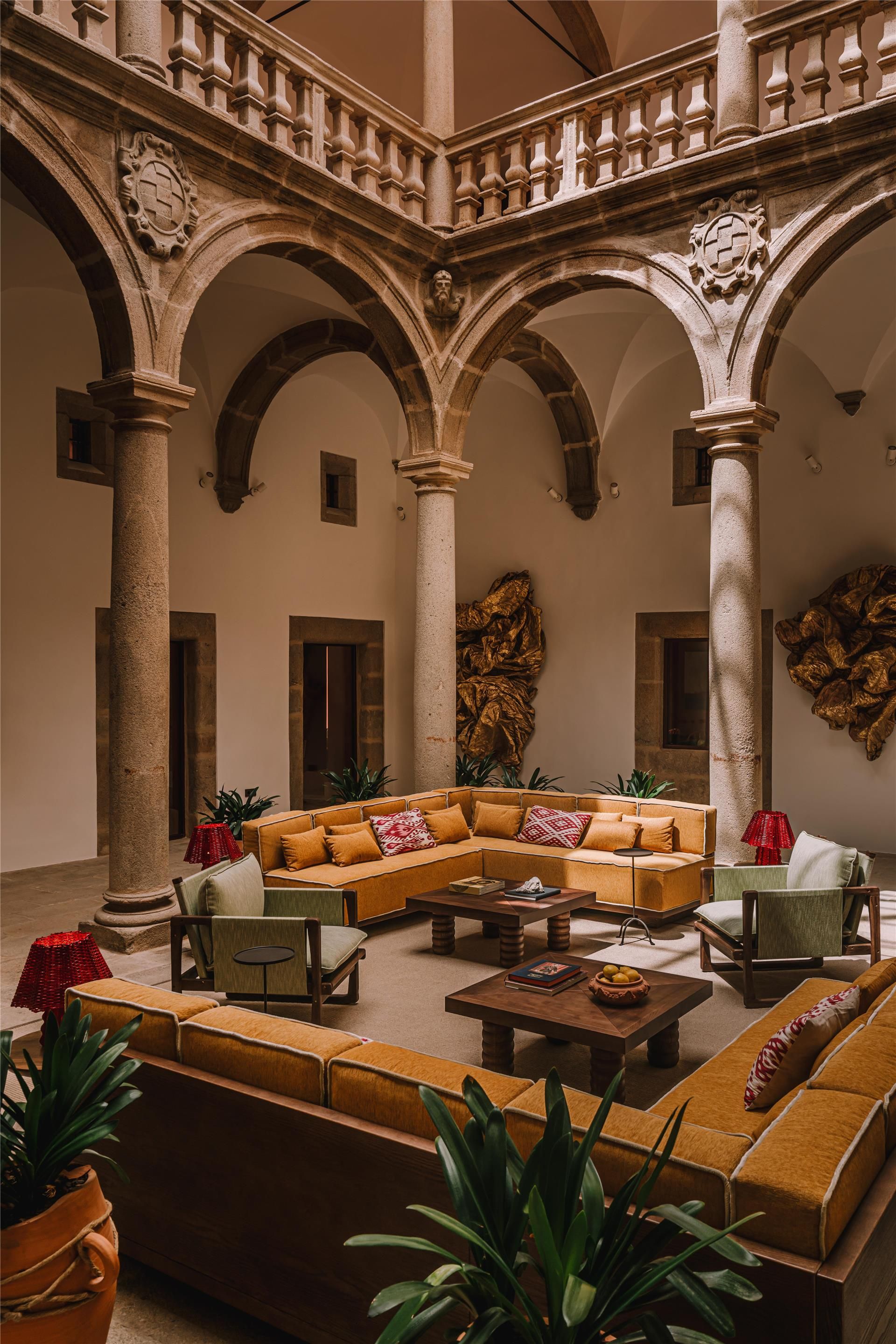 بالاسيو دي جودوي كاسيريس، كوريو كوليكشن باي هيلتون - قصرش - ردهة