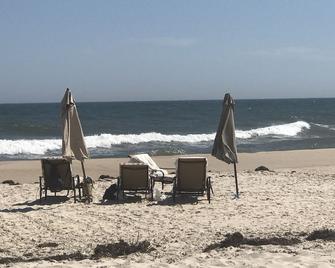 Hampton Ocean Resort - East Quogue - Playa