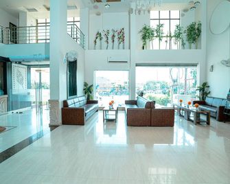 The Dwarika Hotel - Dwārka - Lobby